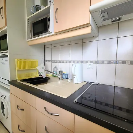 Argeles: Climatise Proche Avec Balcon, 4 Couchages - Fr-1-309-386 Argeles-sur-Mer