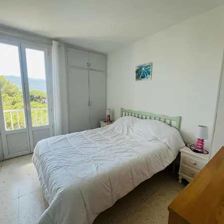 Argeles: Climatise Proche Avec Balcon, 4 Couchages - Fr-1-309-386 Apartment *